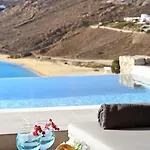 Luxurious Ostria Villa *